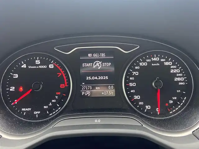アウディ Ｑ２ 1．0 TFSI スポーツ 栃木県 2018(平30)年 2.8万km アイビスホワイト ACC/レーンキープ/ブラインドスポット/バックカメラ/純正ナビ/フルセグ /シートヒーター/ETC/LED/純正17インチAW/社外ドラレコ