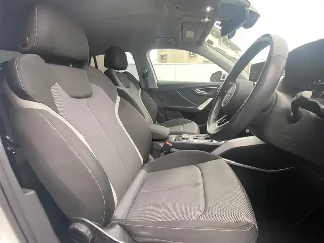 アウディ Ｑ２ 1．0 TFSI スポーツ 栃木県 2018(平30)年 2.8万km アイビスホワイト ACC/レーンキープ/ブラインドスポット/バックカメラ/純正ナビ/フルセグ /シートヒーター/ETC/LED/純正17インチAW/社外ドラレコ