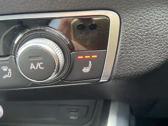 アウディ Ｑ２ 1．0 TFSI スポーツ 栃木県 2018(平30)年 2.8万km アイビスホワイト ACC/レーンキープ/ブラインドスポット/バックカメラ/純正ナビ/フルセグ /シートヒーター/ETC/LED/純正17インチAW/社外ドラレコ