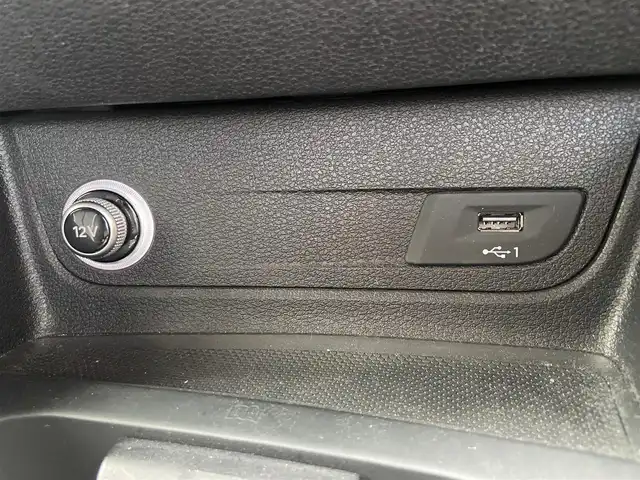 アウディ Ｑ２ 1．0 TFSI スポーツ 栃木県 2018(平30)年 2.8万km アイビスホワイト ACC/レーンキープ/ブラインドスポット/バックカメラ/純正ナビ/フルセグ /シートヒーター/ETC/LED/純正17インチAW/社外ドラレコ