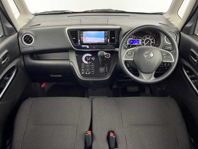 日産 デイズ ルークス ハイウェイスター Gターボ 鹿児島県 2019(令1)年 4.2万km プレミアムパープルP 純正SDナビ/Bluetooth DVD再生可/フルセグTV/アラウンドビューモニター/両側電動スライドドア/純正前方ドライブレコーダー/ETC/LEDヘッドライト/フォグライト /オートライトコントロール/ステアリングスイッチ/純正15インチアルミホイール/後席ロールサンシェード/純正フロアマット/ドアバイザー/スマートキー/エンジンプッシュスタート/保証書
