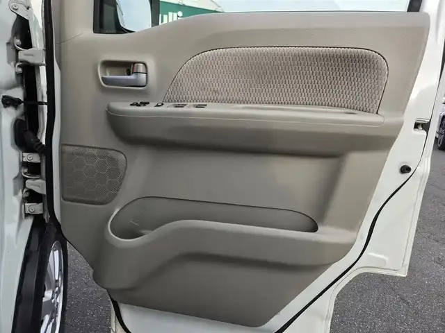 スズキ エブリィ ワゴン PZターボ スペシャル 鹿児島県 2015(平27)年 5.8万km パールホワイト 両側パワースライドドア　/電動オートステップ（Ｎ席側）　/ターボ車　/ＥＴＣ　/純正ＨＤＤナビ（ＣＮ－Ｅ２０２Ｚ）　/バックカメラ　/純正アルミホイール（１４インチ）　/横滑り防止装置　/衝突被害軽減システム/プッシュスタート/スマートキー
