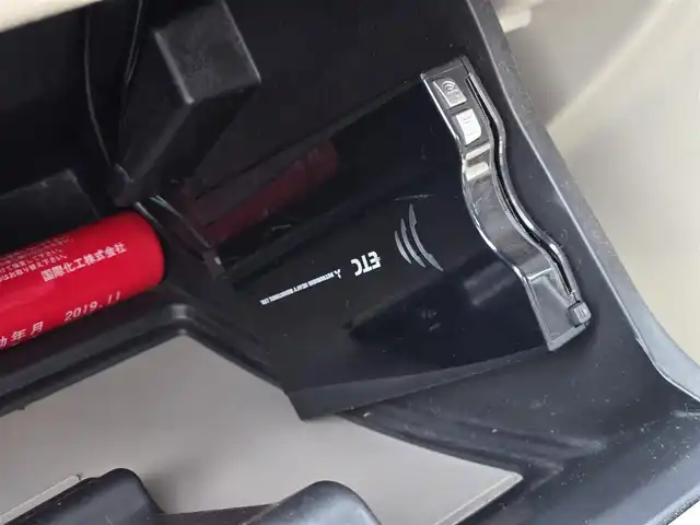 スズキ エブリィ ワゴン PZターボ スペシャル 鹿児島県 2015(平27)年 5.8万km パールホワイト 両側パワースライドドア　/電動オートステップ（Ｎ席側）　/ターボ車　/ＥＴＣ　/純正ＨＤＤナビ（ＣＮ－Ｅ２０２Ｚ）　/バックカメラ　/純正アルミホイール（１４インチ）　/横滑り防止装置　/衝突被害軽減システム/プッシュスタート/スマートキー