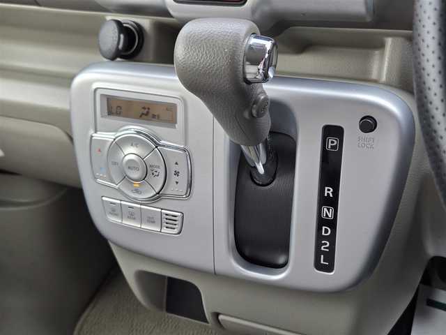 スズキ エブリィ ワゴン PZターボ スペシャル 鹿児島県 2015(平27)年 5.8万km パールホワイト 両側パワースライドドア　/電動オートステップ（Ｎ席側）　/ターボ車　/ＥＴＣ　/純正ＨＤＤナビ（ＣＮ－Ｅ２０２Ｚ）　/バックカメラ　/ステアリングスイッチ/純正アルミホイール（１４インチ）　/横滑り防止装置　/レーダーブレーキサポート/誤発進抑制機能/エマージェンシーストップシグナル/プッシュスタート/スマートキー