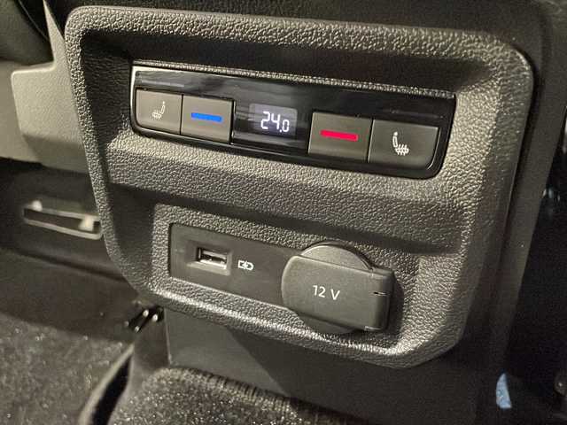 フォルクスワーゲン ティグアン TDI 4モーション Rライン ブラックスタイル 新潟県 2018(平30)年 3.5万km ディープブラックパールエフェクト 「300台限定車”ブラックスタイル”」/レザーシートパッケージ/-専用レザーシート /-メモリ付きパワーシート/ミラー/-ランバーサポート/-シートアンダートレー/アダプティブシャシーコントロール/純正19インチアルミホイール/主要装備/オールインセーフティ/-アダプティブクルーズコントロール/-レーンキープアシスト/-レーンチェンジアシスト/-ダイナミックライトアシスト/-アラウンドビューカメラ/-パークアシスト/-リヤトラフィックアラート/-プリクラッシュブレーキ/純正SSDナビ”DiscoverPro”/フルセグTV/ETC/ドライブレコーダー/LEDヘッドライト/パワーバックドア/ヘッドアップディスプレイ