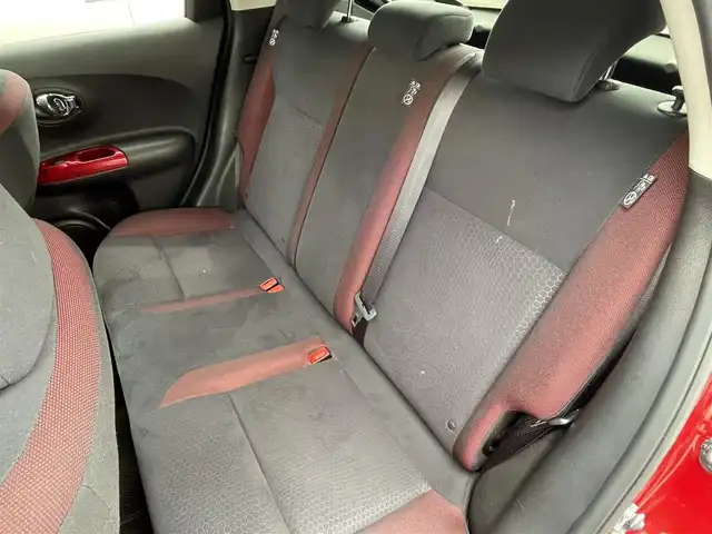 日産 ジューク 15RX タイプV 福岡県 2014(平26)年 10.1万km ラディアントレッド (株)IDOMが運営する【じしゃロン八幡西店】の自社ローン専用車両になります。こちらは現金またはオートローンご利用時の価格です。自社ローンご希望の方は別途その旨お申付け下さい/SDナビ/【Bluetooth・CD・DVD・TV】/ETC/純正フロアマット/純正アルミホイール/アイドリングストップ/バックカメラ/オートライト/フロントフォグランプ
