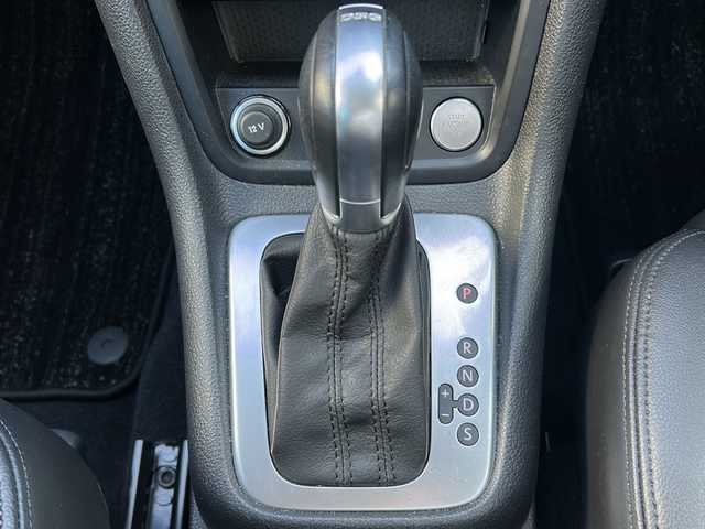 フォルクスワーゲン シャラン TDI ハイライン 岐阜県 2020(令2)年 6.6万km パール /純正メモリナビ/(BT/FM/AM/TV/CD)//ワンセグTV//バックカメラ//3列シート//前席パワーシート//前席シートヒーター//電動リアゲート//両側パワースライドドア//レーダークルーズコントロール//レーンアシスト//コーナーセンサー//前後ドラレコ//ルーフレール//純正フロアマット//純正17インチアルミホイール//ターボエンジン//スペアキー×１//プッシュスタート＆スマートキー
