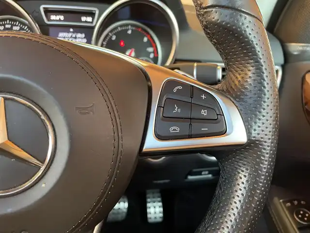 メルセデス・ベンツ ＧＬＳ３５０ｄ 4マチックスポーツ 愛知県 2017(平29)年 7万km ダイヤモンドホワイト 純正ナビ /フルセグTV /360度カメラ /パノラマサンルーフ /パナメリカーナグリル/ACC /BSM /レーンキープ/黒革 /全席シートヒーター /harman/kardon /パワーバックドア /純正黒塗装21インチアルミ /ETC/LEDヘッドライト/スマートキー
