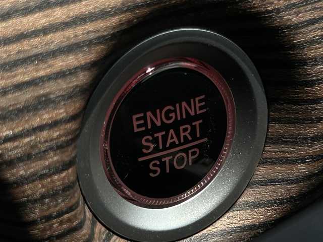 ホンダ フリード クロスター ホンダセンシング 福岡県 2021(令3)年 3.1万km スーパープラチナグレーメタリック 純正9型SDナビ(フルセグTV/CD/DVD/BT)バックモニタホンダセンシング両側パワスラレーダークルコンETCシートヒーターUSBHDMI純正フロアマット純正LEDヘッドライト純正アルミホイールプッシュスタートスマートキースペアキー