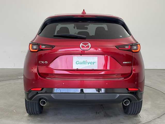 マツダ ＣＸ－５ XD スポーツアピアランス 兵庫県 2022(令4)年 6.7万km ソウルレッドクリスタルM ・地上デジタルＴＶチューナー（フルセグ）/・純正ナビ&BT＆DVD＆USB/・360°カメラ/・クルージング＆トラフィック・サポート/・フロント＆リアバンパーガーニッシュ（ピアノブラック）/・クラッディング／ボディロアガーニッシュ（ピアノブラック）/・マフラーカッター（大径）/・ＬＥＤ室内照明（間接照明［足元：フロントシート］／オーバーヘッドコンソールダウンライト／バニティミラー照明）/・ワイヤレス充電（Ｑｉ）/・１９インチアルミホイール（Ｓｐｏｒｔｓ　Ａｐｐｅａｒａｎｃｅ専用）/・デコレーションパネル（インパネ／ドアトリム）：ハニカムブラック／サテンクロームメッキ/・シグネチャーウイング（ブラッククローム）/・フロントグリルアクセント（クラシックレッド）/・衝突軽減ブレーキ/・レーダークルーズコントロール/・レーンキープアシスト/・車線逸脱警報/・ステアリングヒーター/・ブラインドスポットモニター/・ヘッドアップディスプレイ/・パワーバックドア/・パドルシフト/・レザーシート/・前席シートヒーター/・ETC/・前後ドラレコ/・コーナーセンサー