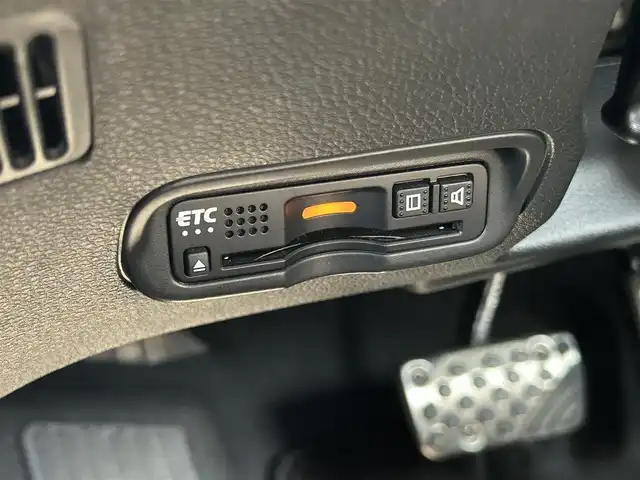 ホンダ ヴェゼル ハイブリッド RS ホンダセンシング 佐賀県 2019(平31)年 5.7万km ミッドナイトブルービームM /純正DOP8インチナビ≪VXM-197VFEi≫//バックカメラ//フルセグTV/DVD/Bluetooth/USB/HDMI//AppleＣａｒＰｌａｙ//ＲＳ専用ハーフレザーシート//シートヒーター//ＲＳ専用アルミホイール18インチ//電動パーキングブレーキ//オートブレーキホールド//スマートキー//スペアキー//ＥＴＣ//純正ドライブレコーダー//リアドライブレコーダー//ホンダセンシング//ＣＭＢＳ警報//ＡＣＣ≪アダプティブオートクルーズコントロール≫//先行車発進お知らせ//路外逸脱抑制システム//レーンキープアシストシステム//リアクティブフォースペダル//標識認識機能