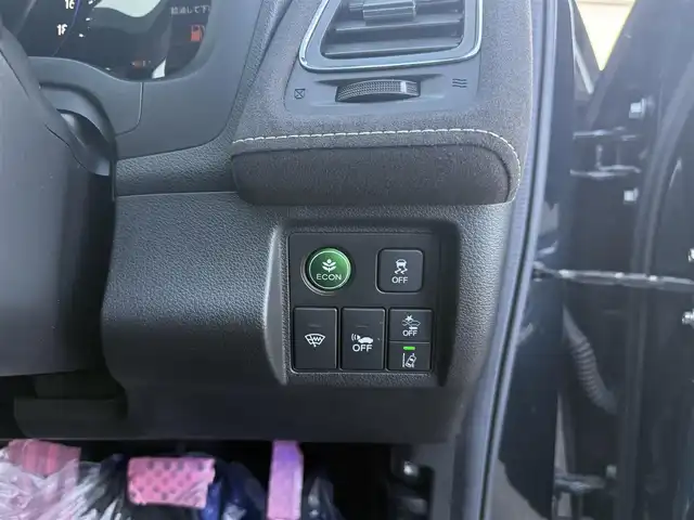 ホンダ ヴェゼル ハイブリッド RS ホンダセンシング 佐賀県 2019(平31)年 5.7万km ミッドナイトブルービームM 純正DOP8インチナビ≪VXM-197VFEi≫/バックカメラ/・フルセグTV/DVD/Bluetooth/USB/HDMI//AppleＣａｒＰｌａｙ/ＲＳ専用ハーフレザーシート/シートヒーター/ＲＳ専用アルミホイール18インチ/電動パーキングブレーキ/・オートブレーキホールド/スマートキー/スペアキー/ＥＴＣ/純正ドライブレコーダー/リアドライブレコーダー/ホンダセンシング/・ＣＭＢＳ警報/・ＡＣＣ≪アダプティブオートクルーズコントロール≫/・先行車発進お知らせ/・路外逸脱抑制システム/・レーンキープアシストシステム/・リアクティブフォースペダル/・標識認識機能