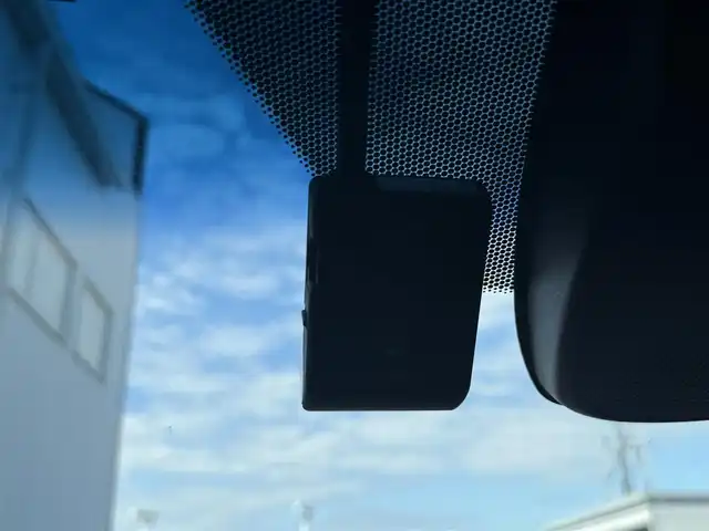 ホンダ ヴェゼル ハイブリッド RS ホンダセンシング 佐賀県 2019(平31)年 5.7万km ミッドナイトブルービームM 純正DOP8インチナビ≪VXM-197VFEi≫/バックカメラ/・フルセグTV/DVD/Bluetooth/USB/HDMI//AppleＣａｒＰｌａｙ/ＲＳ専用ハーフレザーシート/シートヒーター/ＲＳ専用アルミホイール18インチ/電動パーキングブレーキ/・オートブレーキホールド/スマートキー/スペアキー/ＥＴＣ/純正ドライブレコーダー/リアドライブレコーダー/ホンダセンシング/・ＣＭＢＳ警報/・ＡＣＣ≪アダプティブオートクルーズコントロール≫/・先行車発進お知らせ/・路外逸脱抑制システム/・レーンキープアシストシステム/・リアクティブフォースペダル/・標識認識機能