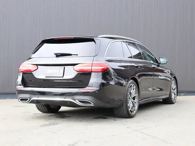 メルセデス・ベンツ Ｍ・ベンツ Ｅ２２０ｄ ステーションワゴン スポーツ 静岡県 2022(令4)年 3.7万km オブシディアンブラック ワンオーナー　/黒革　/ＡＣＣ　/ＳＲ　/ＨＵＤ　/ＣａｒＰｌａｙ　/ＬＥＤ　/ＡＭＧラインインテリアＰＫＧ　/エクスクルーシブＰＫＧ　/純正ナビＴＶ　/３６０°カメラ　/アンビエントライト　/ワイヤレス充電