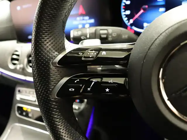 メルセデス・ベンツ Ｍ・ベンツ Ｅ２２０ｄ ステーションワゴン スポーツ 静岡県 2022(令4)年 3.7万km オブシディアンブラック ワンオーナー　/黒革　/ＡＣＣ　/ＳＲ　/ＨＵＤ　/ＣａｒＰｌａｙ　/ＬＥＤ　/ＡＭＧラインインテリアＰＫＧ　/エクスクルーシブＰＫＧ　/純正ナビＴＶ　/３６０°カメラ　/アンビエントライト　/ワイヤレス充電