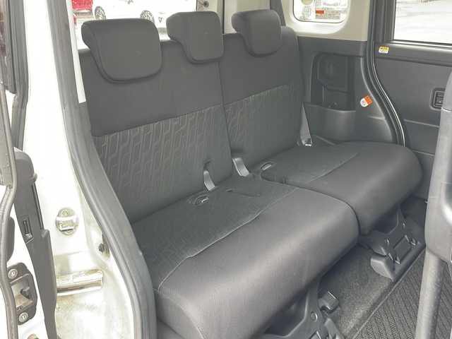 トヨタ ルーミー カスタムG 山形県 2019(令1)年 2.2万km パールホワイトⅢ スマートアシストIII/・衝突回避支援ブレーキ機能/・車線逸脱警報機能/・オートハイビーム（ＡＨＢ）/・コーナーセンサー/両側パワースライドドア/純正ナビ(CD.DVD.BT.SD)/フルセグ/バックカメラ/クルーズコントロール/純正エンジンスターター/純正ドライブレコーダー/LEDヘッドライト/プッシュスタート/スマートキー