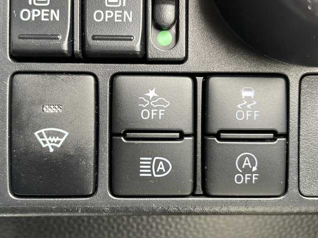 トヨタ ルーミー カスタムG 山形県 2019(令1)年 2.2万km パールホワイトⅢ スマートアシストIII/・衝突回避支援ブレーキ機能/・車線逸脱警報機能/・オートハイビーム（ＡＨＢ）/・コーナーセンサー/両側パワースライドドア/純正ナビ(CD.DVD.BT.SD)/フルセグ/バックカメラ/クルーズコントロール/純正エンジンスターター/純正ドライブレコーダー/LEDヘッドライト/プッシュスタート/スマートキー