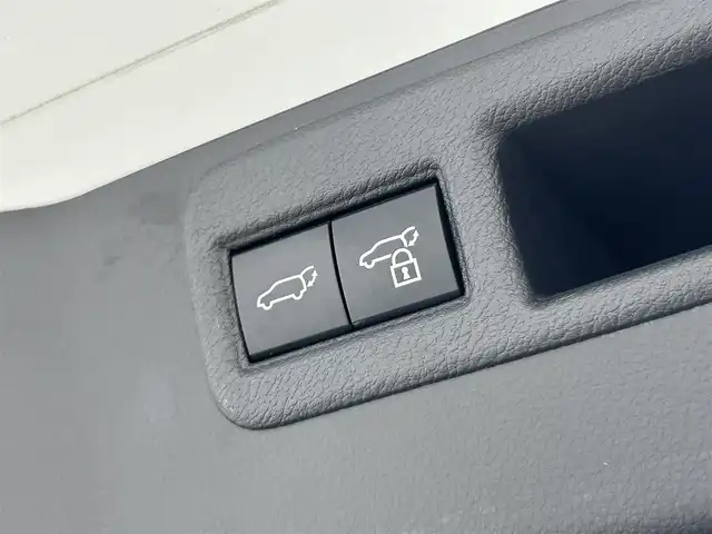 トヨタ ハリアー Z レザーパッケージ 広島県 2024(令6)年 1.1万km プラチナホワイトパールマイカ 禁煙/モデリスタエアロ/純正ナビ/フルセグTV/Bluetooth/USB/バックカメラ/JBLプレミアムサウンド/デジタルインナーミラー/ワイヤレス充電/レーダークルーズコントロール/HUD/BSM/レザーシート/メモリーシート/パワーシート/シートヒーター/シートベンチレーション/ステアリングスイッチ/ステアリングヒーター/パワーバックドア/純正アルミホイール/純正フロアマット/純正ドアバイザー/スマートキー/プッシュスタート