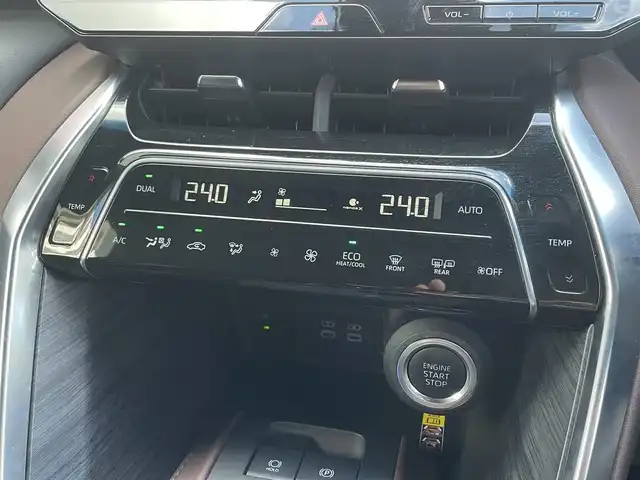 トヨタ ハリアー Z レザーパッケージ 広島県 2024(令6)年 1.1万km プラチナホワイトパールマイカ 禁煙/モデリスタエアロ/純正ナビ/フルセグTV/Bluetooth/USB/バックカメラ/JBLプレミアムサウンド/デジタルインナーミラー/ワイヤレス充電/レーダークルーズコントロール/HUD/BSM/レザーシート/メモリーシート/パワーシート/シートヒーター/シートベンチレーション/ステアリングスイッチ/ステアリングヒーター/パワーバックドア/純正アルミホイール/純正フロアマット/純正ドアバイザー/スマートキー/プッシュスタート