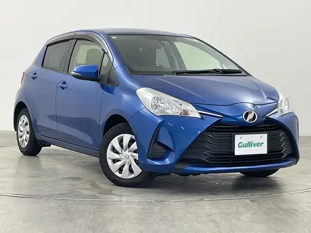 トヨタ ヴィッツ F 群馬県 2018(平30)年 6.9万km コバルトブルーメタリック 純正CDオーディオ/AUX/USB/ウィンカーミラー/ドアバイザー/ETC