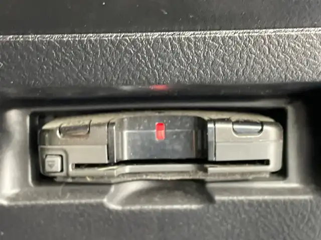 トヨタ ヴィッツ F 群馬県 2018(平30)年 6.9万km コバルトブルーメタリック 純正CDオーディオ/AUX/USB/ウィンカーミラー/ドアバイザー/ETC