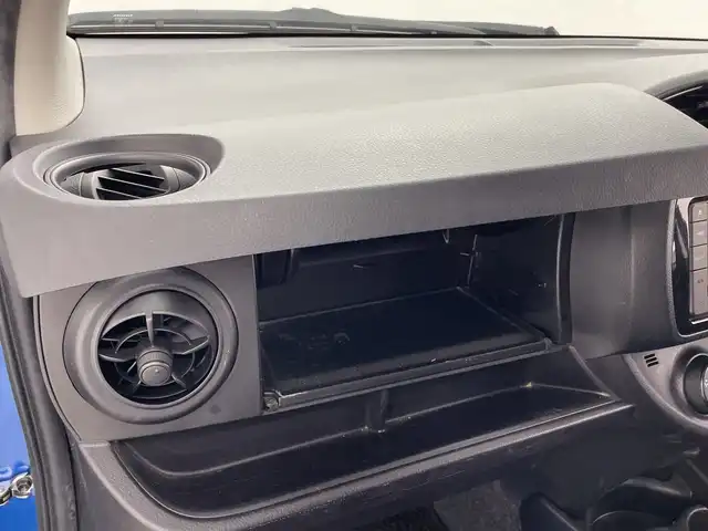 トヨタ ヴィッツ F 群馬県 2018(平30)年 6.9万km コバルトブルーメタリック 純正CDオーディオ/AUX/USB/ウィンカーミラー/ドアバイザー/ETC