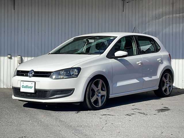 フォルクスワーゲン ポロ TSIハイライン 長野県 2014(平26)年 8.6万km 白 ワンオーナー /保証書・取説/クラリオンナビTV/ETC/純正17インチアルミ