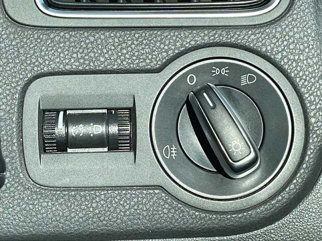 フォルクスワーゲン ポロ TSIハイライン 長野県 2014(平26)年 8.6万km 白 ワンオーナー /保証書・取説/クラリオンナビTV/ETC/純正17インチアルミ