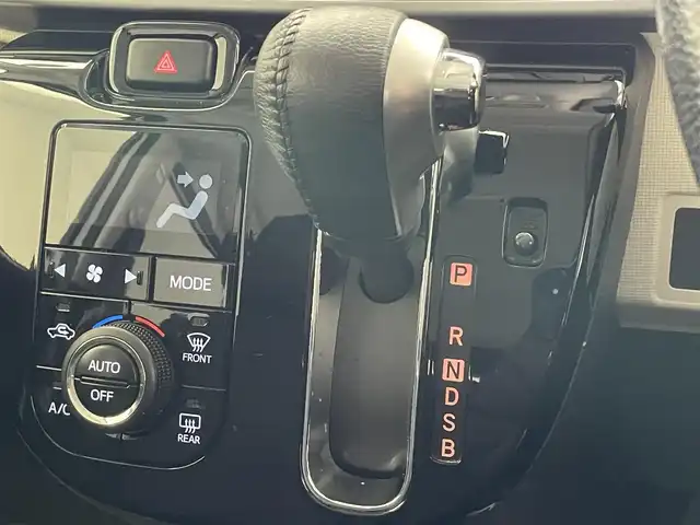 ダイハツ ムーヴ キャンバス G ブラックインテリア リミテッド SAⅢ 愛知県 2019(令1)年 2.6万km パールホワイトⅢ/スムースグレーマイカメタリック 2トーン 純正８型ナビ　全方位カメラ　禁煙　ＥＴＣ　ドラレコ　両側パワスラ　スマートアシストIII　衝突軽減　ＬＥＤライト　車線逸脱　オートハイビーム　シートヒーター　Ｂｌｕｅｔｏｏｔｈ　フルセグ　ＤＶＤ　フォグ　純正フロアマット