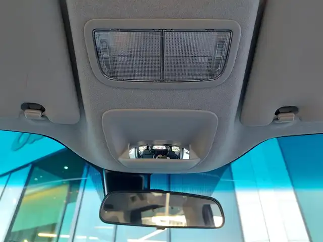 ホンダ フリード＋ ハイブリット クロスター ホンダセンシング 東京都 2022(令4)年 5.3万km シーグラスブルーパール ワンオーナー/純正ナビ(VXM-224VFi)/【DVD/CD/FM/AM/TV/ipod/SD/USB/BT/AUX】/バックカメラ/ビルトインETC/両側電動スライドドア/Cパッケージ/・シートヒーター/・ロールサンシェード/衝突軽減ブレーキ/車線逸脱警報/横滑り防止装置/バックソナー/ハーフレザーシート/LEDヘッドライト/フォグランプ/純正15インチAW/純正フロアマット/プッシュスタート/スマートキー