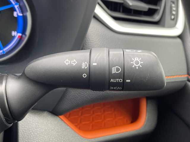 トヨタ ＲＡＶ４ ハイブリッド アドベンチャー 千葉県 2022(令4)年 1万km アッシュグレーメタリック/アーバンカーキ 純正ディスプレイオーディオ/レーダークルーズコントロール/レーンキープアシスト/プリクラッシュセーフティ/クリアランスソナー/全方位カメラ/ブラインドスポットモニタリング/先行車発進お知らせ/ロードサインアシスト/電動パーキング/オートハイビーム/シートヒーター＆エアシート/パワーシート/デジタルインナーミラー/前方ドラレコ/ビルトインETC/LEDヘッドライト