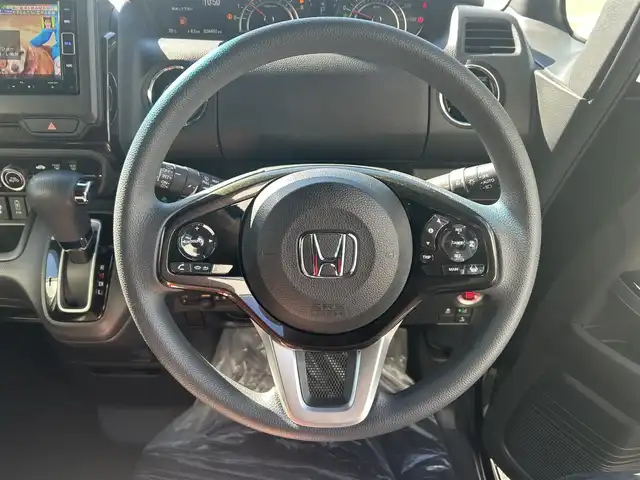 ホンダ Ｎ ＢＯＸ カスタム G L ホンダセンシング 愛媛県 2020(令2)年 3.5万km クリスタルブラックパール 純正7型ナビ(Bluetooth/フルセグTV)/バックカメラ/両側電動スライドドア/ホンダセンシング/アダプティブクルーズコントロール/衝突被害軽減装置/車線逸脱星装置/オートマチックハイビーム/前席シートヒーター/バックソナー/USB入力端子/アイドリングストップ/ステアリングリモコン/ドアバイザー/電格ミラー/シガーソケット/後席サンシェイド/ETC/Moduloアルミホイール/現状サマー(社外AW)(155/65/R14)/BRIDGESTONE NEWNO/禁煙車