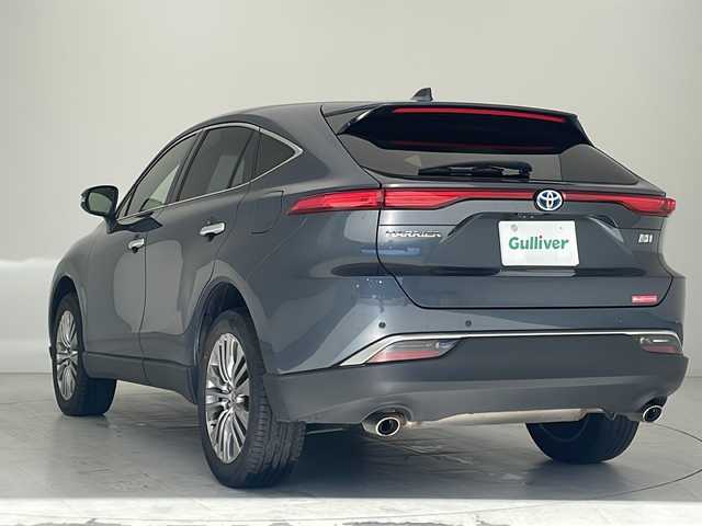 トヨタ ハリアー ハイブリッド Z 沖縄県 2021(令3)年 5.5万km スレートグレーメタリック 純正12.3インチナビ/フルセグＴＶ　/Ｂｌｕｅｔｏｏｔｈ　　/JBLプレミアムサウンド/パノラミックビューモニター/ＥＴＣ2.0/電動リアゲート　/トヨタセーフティセンス　/パワーシート　/ハーフレザーシート/コーナーセンサー　　/ＬＥＤヘッドライト/オートライト/スマートキー/プッシュスタート/純正フロアマット/純正19インチアルミホイール/保証書