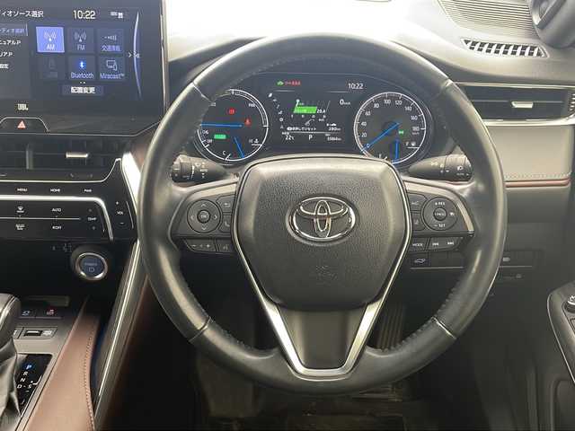 トヨタ ハリアー ハイブリッド Z 沖縄県 2021(令3)年 5.5万km スレートグレーメタリック 純正12.3インチナビ/フルセグＴＶ　/Ｂｌｕｅｔｏｏｔｈ　　/JBLプレミアムサウンド/パノラミックビューモニター/ＥＴＣ2.0/電動リアゲート　/トヨタセーフティセンス　/パワーシート　/ハーフレザーシート/コーナーセンサー　　/ＬＥＤヘッドライト/オートライト/スマートキー/プッシュスタート/純正フロアマット/純正19インチアルミホイール/保証書