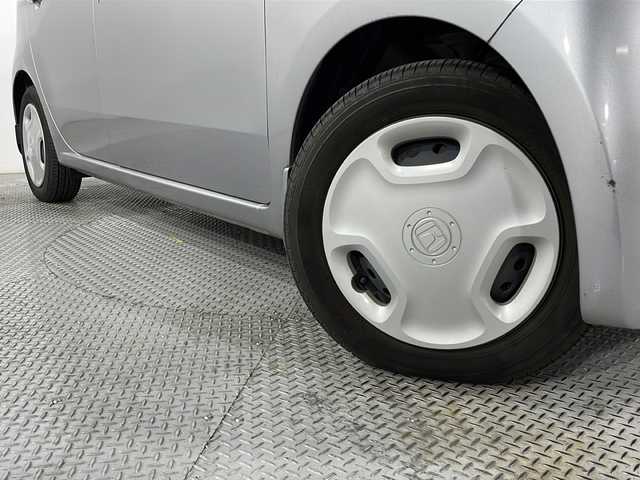 ホンダ Ｎ ＯＮＥ G Lパッケージ 広島県 2016(平28)年 1.8万km ルナシルバーM 純正ナビ/バックカメラ/衝突被害軽減/フルセグ/ＥＴＣ/ＤＶＤ/純正フロアマット/スマートキー/オートライト/エアバッグ(運転席/助手席/サイド/カーテン)/踏み間違い防止/オートエアコン/電動格納ミラー/ステアリングスイッチ/純正14インチホイールキャップ(155/65/R14)