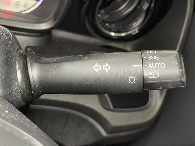 ホンダ Ｎ ＯＮＥ G Lパッケージ 広島県 2016(平28)年 1.8万km ルナシルバーM 純正ナビ/バックカメラ/衝突被害軽減/フルセグ/ＥＴＣ/ＤＶＤ/純正フロアマット/スマートキー/オートライト/エアバッグ(運転席/助手席/サイド/カーテン)/踏み間違い防止/オートエアコン/電動格納ミラー/ステアリングスイッチ/純正14インチホイールキャップ(155/65/R14)