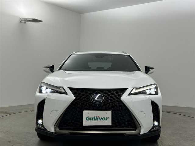 レクサス ＵＸ 250h Fスポーツ 岡山県 2020(令2)年 4.5万km ホワイトノーヴァガラスフレーク 純正１２インチナビ　マークレビンソン　衝突軽減ブレーキ　アラウンドビューモニター　レーダークルーズコントロール　ビルドインＥＴＣ２．０　三眼ＬＥＤヘッドライト　シートヒーター　ステアリングヒーター
