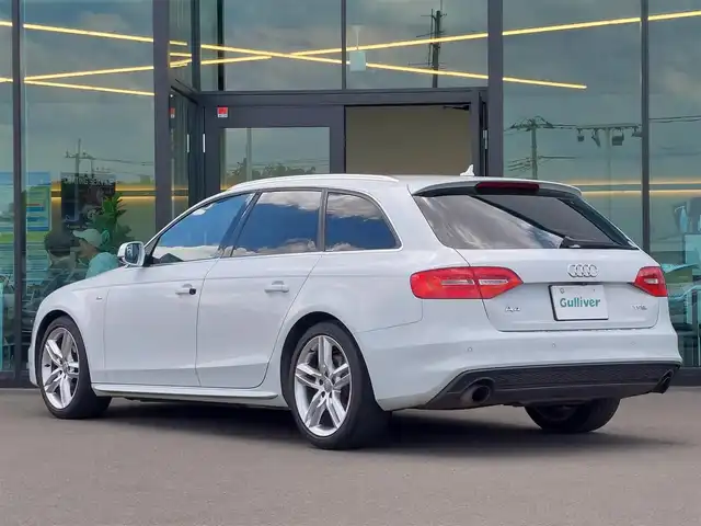 アウディ Ａ４ アバント Sラインプラス 東京都 2015(平27)年 10.6万km 白 純正ナビ/バックカメラ/フルセグ/ETC/クルーズコントロール/ハーフレザーシート/シートヒーター/パワーバックドア/コーナーセンサー/LEDヘッドライト/アイドリングストップ/パドルシフト/スマートキー