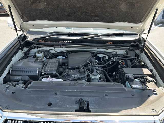 トヨタ ランドクルーザー プラド TX 佐賀県 2019(平31)年 6.7万km ホワイトパールクリスタルシャイン 純正ナビ/Bluetooth/CD/DVD/地デジテレビ/ワンオーナー/サンルーフ/追従機能付きクルーズコントロール/LEDオートライト/オートマチックハイビーム/オートエアコン/レーンキープアシスト/衝突軽減システム/クリアランスソナー/コーナーセンサー前後/エアバッグWサイド、カーテンエアバッグ/ステアリングスイッチ/クリアランスソナー/電格ウィンカーミラー/スマートキー/取扱説明書/保証書/記録簿H31.R1.4.6年