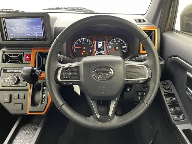 ダイハツ タフト G 福井県 2023(令5)年 3.2万km サンドベージュメタリック 社外SDナビ/・CD/DVD/Bluetooth/ガラスルーフ　/前席シートヒーター　/ＡＵＴＯＨＯＬＤ　/スマートキー×2/ＡＡＣ　/スマートアシスト　/ＬＥＤヘッドライト　/ルーフレール　/純正１５インチアルミホイール　/キセノンヘッドライト　/衝突被害軽減システム/横滑り防止装置/盗難防止装置