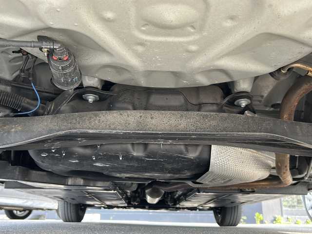 トヨタ ヤリス ハイブリッド G 宮城県 2022(令4)年 3.7万km プラチナホワイトパールマイカ Toyota Safety Sense	/・プリクラッシュセーフティ		/・レーントレーシングアシスト		/・レーダークルーズコントロール		/・クリアランスソナー/・オートマチックハイビーム		/バックカメラ/純正DAナビ/・BT.USB.Miracast/ドライブレコーダー（F）/ETC/LEDヘッドライト/ステアリングスイッチ/横滑り防止装置/アイドリングストップ/プッシュスタート/スマートキー/フロアマット/電動格納ミラー