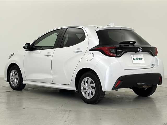 トヨタ ヤリス ハイブリッド G 宮城県 2022(令4)年 3.7万km プラチナホワイトパールマイカ Toyota Safety Sense	/・プリクラッシュセーフティ		/・レーントレーシングアシスト		/・レーダークルーズコントロール		/・クリアランスソナー/・オートマチックハイビーム		/バックカメラ/純正DAナビ/・BT.USB.Miracast/ドライブレコーダー（F）/ETC/LEDヘッドライト/ステアリングスイッチ/横滑り防止装置/アイドリングストップ/プッシュスタート/スマートキー/フロアマット/電動格納ミラー