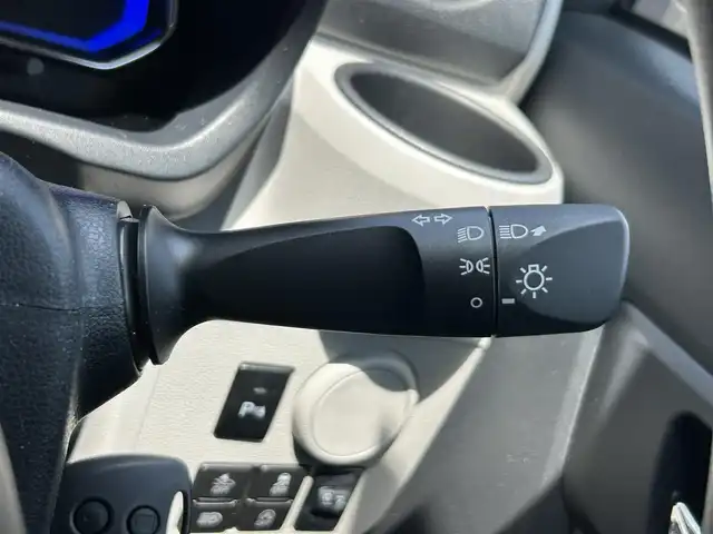 ダイハツ ミラ イース X SAⅢ 静岡県 2018(平30)年 1.4万km スプラッシュブルーM スマートアシスト３/ケンウッドメモリーナビ//ワンセグTV//ETC/パーキングセンサー/オートハイビーム/ヘッドライトレベライザー/純正フロアマット/パワーウィンドウ/リモコンキー/スタッドレスタイヤ