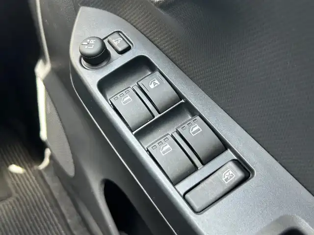 ダイハツ ミラ イース X SAⅢ 静岡県 2018(平30)年 1.4万km スプラッシュブルーM スマートアシスト３/ケンウッドメモリーナビ//ワンセグTV//ETC/パーキングセンサー/オートハイビーム/ヘッドライトレベライザー/純正フロアマット/パワーウィンドウ/リモコンキー/スタッドレスタイヤ