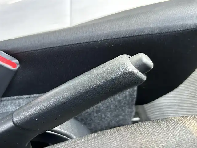 ダイハツ ミラ イース X SAⅢ 静岡県 2018(平30)年 1.4万km スプラッシュブルーM スマートアシスト３/ケンウッドメモリーナビ//ワンセグTV//ETC/パーキングセンサー/オートハイビーム/ヘッドライトレベライザー/純正フロアマット/パワーウィンドウ/リモコンキー/スタッドレスタイヤ