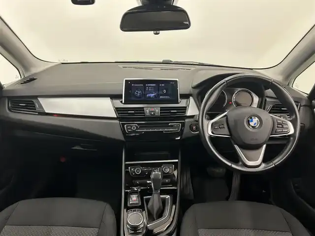ＢＭＷ ２１８ｄ アクティブツアラー 岡山県 2018(平30)年 6.6万km アルピンホワイトⅢ 純正iDriveナビ/Rカメラ/PTG/ドラレコ/LEDヘッドライト/オートライト/オートワイパー/オートエアコン/ミラー一体型ETC/衝突警告/歩行者警告/車線逸脱警告/Bluetooth/USB/SOSコールシステム/BMWコネクテッドドライブ/PDC（F/R）/スタッドレスタイヤセット