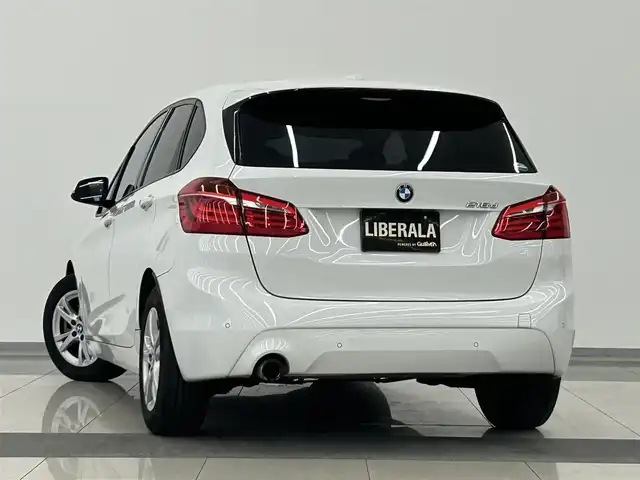 ＢＭＷ ２１８ｄ アクティブツアラー 岡山県 2018(平30)年 6.6万km アルピンホワイトⅢ 純正iDriveナビ/Rカメラ/PTG/ドラレコ/LEDヘッドライト/オートライト/オートワイパー/オートエアコン/ミラー一体型ETC/衝突警告/歩行者警告/車線逸脱警告/Bluetooth/USB/SOSコールシステム/BMWコネクテッドドライブ/PDC（F/R）/スタッドレスタイヤセット