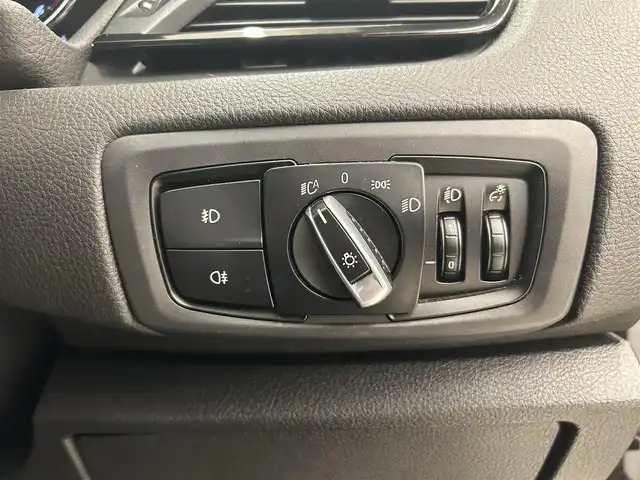 ＢＭＷ ２１８ｄ アクティブツアラー 岡山県 2018(平30)年 6.6万km アルピンホワイトⅢ 純正iDriveナビ/Rカメラ/PTG/ドラレコ/LEDヘッドライト/オートライト/オートワイパー/オートエアコン/ミラー一体型ETC/衝突警告/歩行者警告/車線逸脱警告/Bluetooth/USB/SOSコールシステム/BMWコネクテッドドライブ/PDC（F/R）/スタッドレスタイヤセット