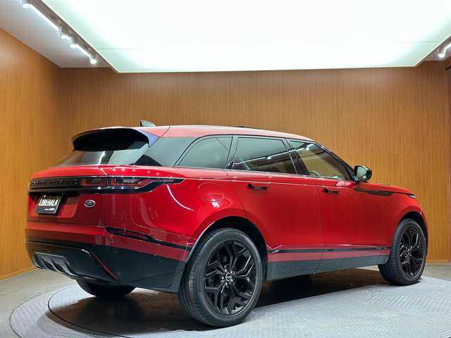 ランドローバー レンジローバーヴェラール Rダイナミック HSE 180PS 千葉県 2017(平29)年 3.6万km 赤 パノラマＳＲ　/白革　/リアエンター　/白革シート　/ＡＣＣ　/ナビ　/ＴＶ　/３６０°シートヒーター　/クラーラー　/電動リアゲート　/ＭＥＲＩＤＩＡＮサウンド　/バーチャルコックピット　/衝突軽減Ｂ　/ＢＳＭ　/ＬＫＡ