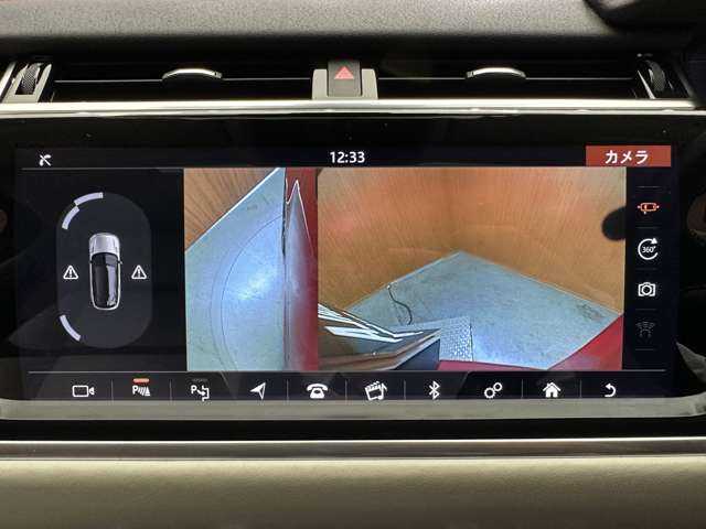 ランドローバー レンジローバーヴェラール Rダイナミック HSE 180PS 千葉県 2017(平29)年 3.6万km 赤 パノラマＳＲ　/白革　/リアエンター　/白革シート　/ＡＣＣ　/ナビ　/ＴＶ　/３６０°シートヒーター　/クラーラー　/電動リアゲート　/ＭＥＲＩＤＩＡＮサウンド　/バーチャルコックピット　/衝突軽減Ｂ　/ＢＳＭ　/ＬＫＡ